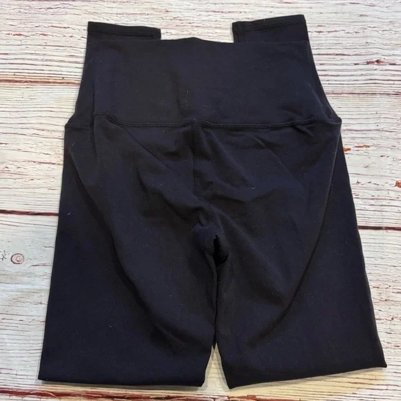 ALO Yoga 7/8 High-Waist Airbrush Legging in Black Sz S - Picture 6 of 8